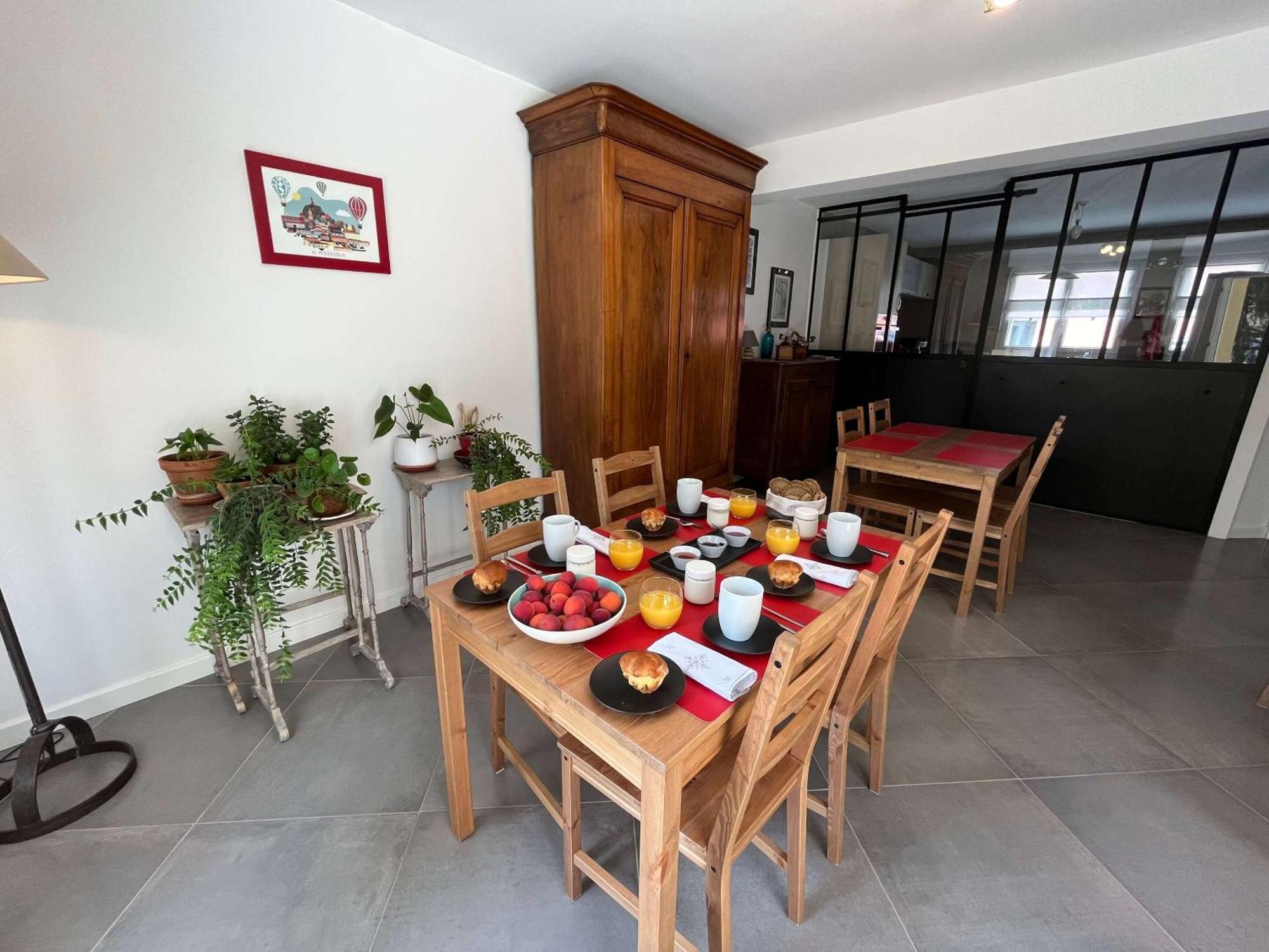 Bed and Breakfast Le Jardin Du Dolaizon Le Puy-en-Velay Esterno foto