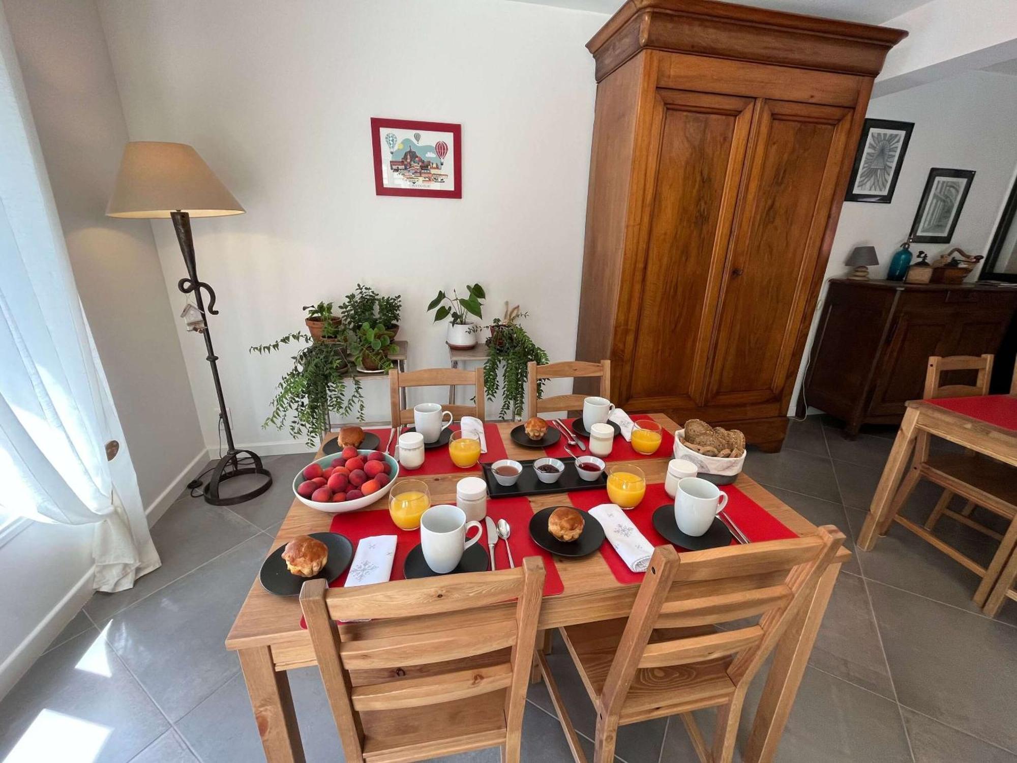 Bed and Breakfast Le Jardin Du Dolaizon Le Puy-en-Velay Esterno foto